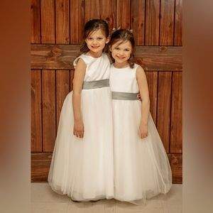 Flower girl dress